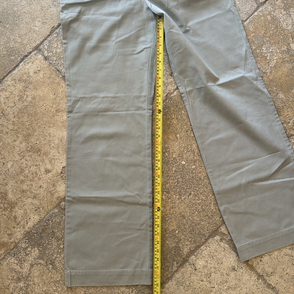 GAP LOOSE FIT KHAKI PANTS! Size 12L - Picture 10 of 11